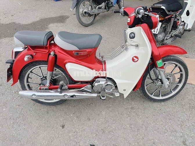 SUPER CUB 125cc ( Đỏ) . XE CÒN MỚI 99.9%. đki 2023