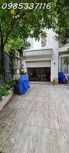 Bán biệt thự liền kề Q.2, Nguyễn Văn Hưởng, 615m², 160 tỷ, sổ đỏ