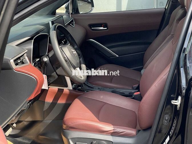 Bán Cross 2022 1.8V - 28.000 km