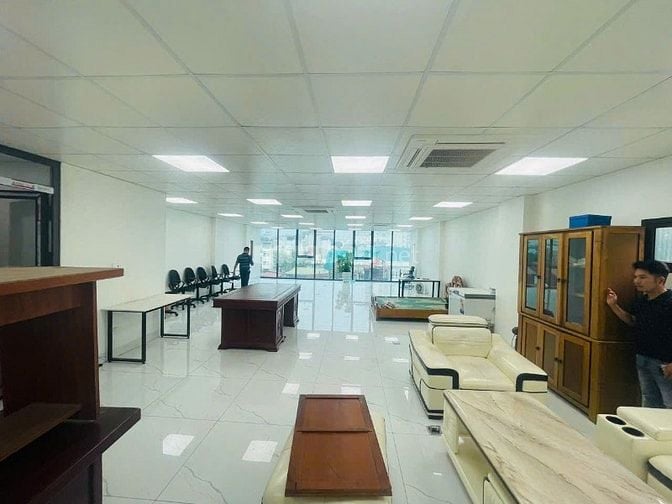 Cho thuê sàn văn phòng Phố Huế: 150m2, giá 25tr