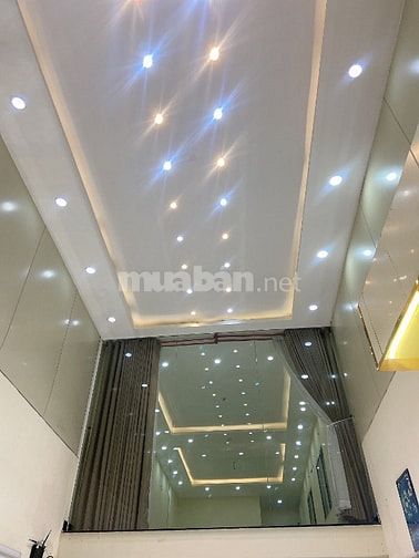 Chính Chủ cần tiền đầu tư bán nhà Mặt Tiền NGUYỄN XÍ . P13. BÌNH THẠNH