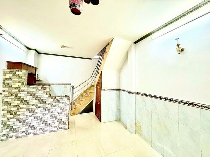 Cho Thuê nhà nguyên căn Gò Vấp (1 trệt 1 lầu, 2WC, bếp, bancol)