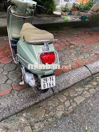 Vespa LX 125