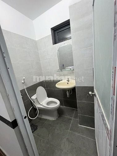 Nhà MT Kênh Thạnh Xuân 25, mgang 13m 10 PN, 10WC đang Kd cho thuê và ở