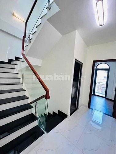 Cho thuê nhà mặt tiền Đường 3/2, P8, Q11 giá 21tr