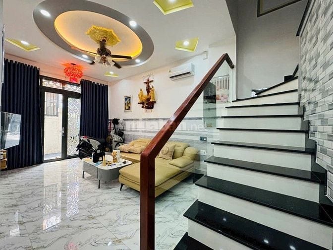 Bán nhà Bà Hạt Q10 Sổ hông riêng 55m2/2ty650. Kinh doanh tốt