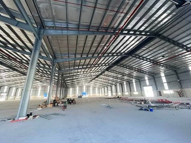 Cho thuê xưởng 8.000m2 – vị trí đắc địa Quốc Lộ 1A ,Tân Tạo , Bình Tân