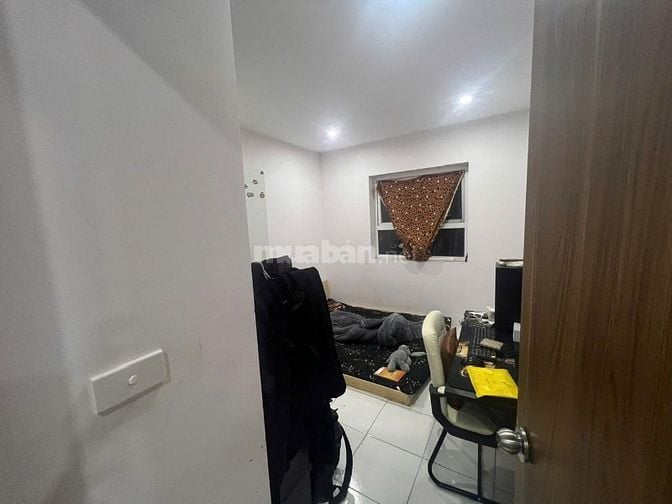 Chính chủ cho thuê căn 3 ngủ 2 vệ sinh đủ đồ  chung cư THT Hoài Đức