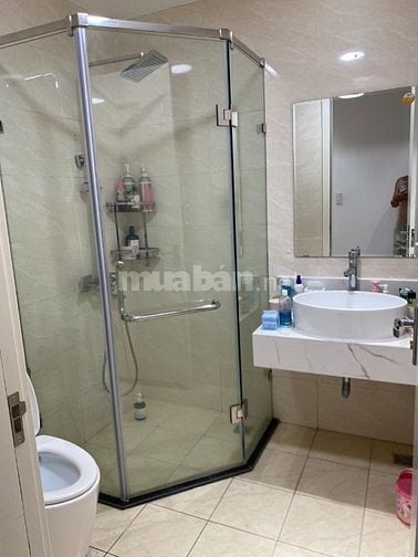 Bán nhà diện tích 62 m2, nhà xây 4,5 tầng, ngõ phố Đường Láng