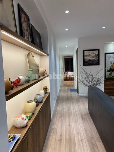Bán nhà diện tích 62 m2, nhà xây 4,5 tầng, ngõ phố Đường Láng