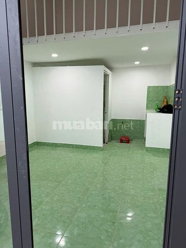 Cần  bán nhà hẻm 994a/132 huỳnh tấn phát Q7.DT 3x4,5 