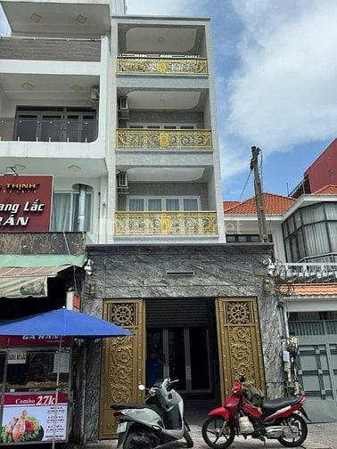 Bán nhà mặt tiền 4 lầu tuyệt đẹp Nguyễn Văn Đậu ,p07, Q.Bình Thạnh