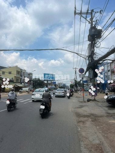 Bán gấp nhà 2 MT  Nguyễn Bá Tòng và Trường Chinh P.11 Quận Tân Bình