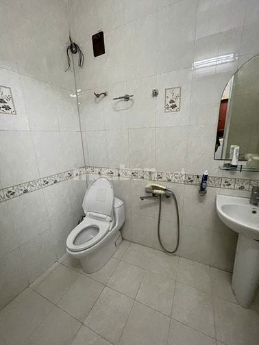 Chính chủ cho thuê nhà mặt tiền kinh doanh tại Ngã 3 Bốt Tròn ( Đường 