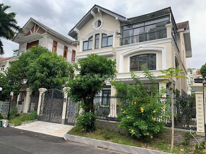 Cho thuê Biệt Thự Đơn lập khu Cảnh đồi PMH giá 87,5 triệu( 3500usd) 