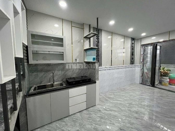NHÀ 1T1L BÁN NGAY!Đ.Trần Bình Trọng P5 Quận Bình Thạnh,DT: 30m2/2 Tỷ 5