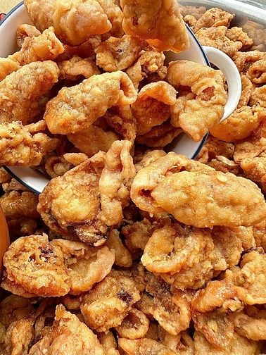 Hủ 250gr Mực sữa chiên giòn lắc đều với tỏi ớt