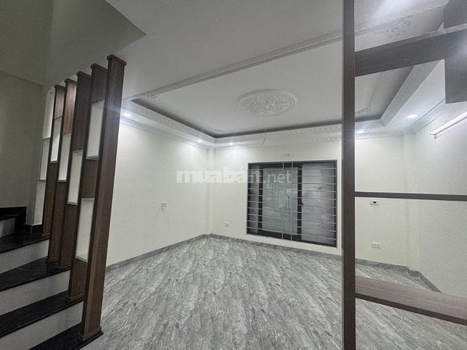 Căn hiếm có tại Thanh Trì – Nhà 5 tầng full nội thất, chỉ 5,8 tỷ