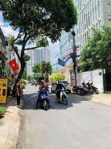 Hàng thơm - Chủ gửi lô đất - HXH - Đường Nguyễn Cừ - Thảo Điền - 115m2