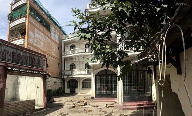 Nhà MT 355 Nguyễn Thương Hiền P11 Q10 nở hậu và hẽm sau ô tô