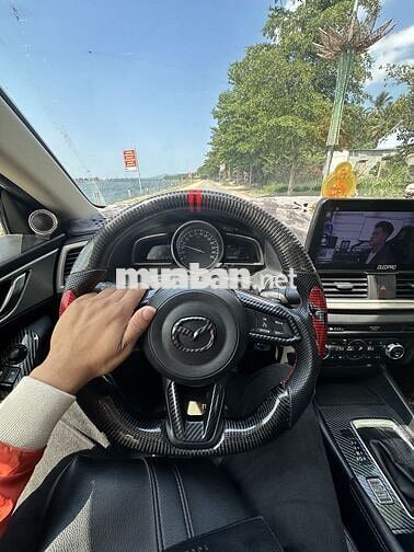 Mazda 2018  - 100000 km