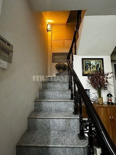 Nhà 4,5T vị trí đẹp kd online ngõ Tôn Đức Thắng ngõ 2m hai mặt thoáng
