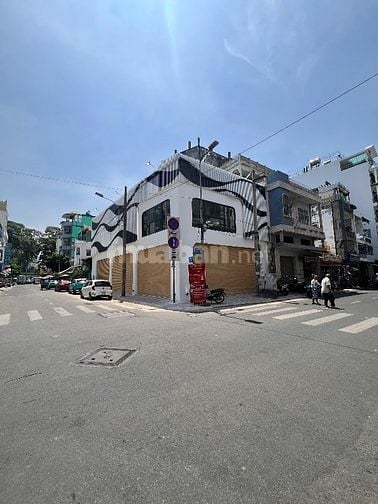 NHÀ 2MẶT TIỀN  / DT :19m X 8.6m /GIÁ:31tỷ8