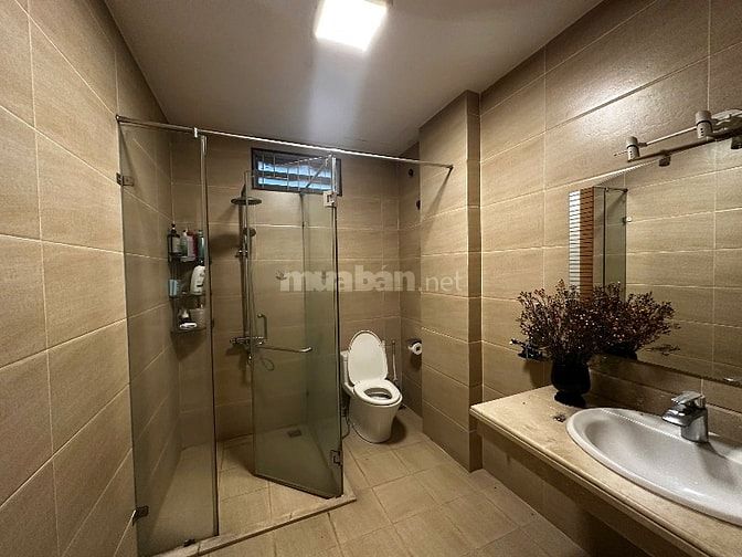 Nhà 4,5T vị trí đẹp kd online ngõ Tôn Đức Thắng ngõ 2m hai mặt thoáng