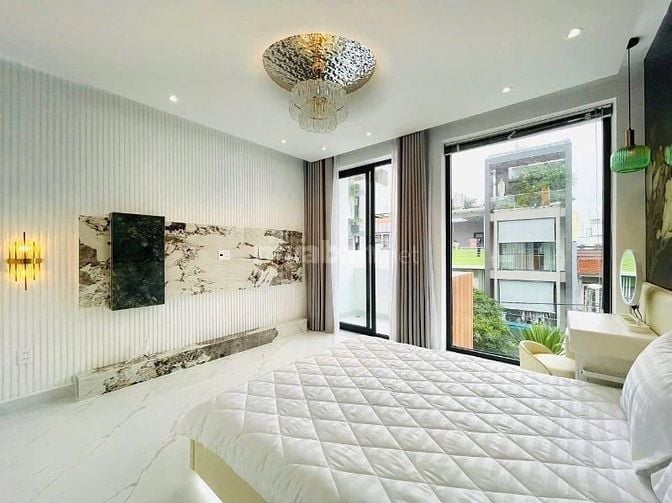 Bán nhà giá mềm Cách Mạng Tháng 8,Q10. 33,3m2/2tỷ350 SHR
