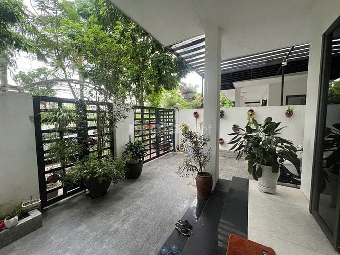 Bán biệt thự 4 tầng Tại Pg An Đồng, An Dương, Hải Phòng. Giá 8,9 tỷ.