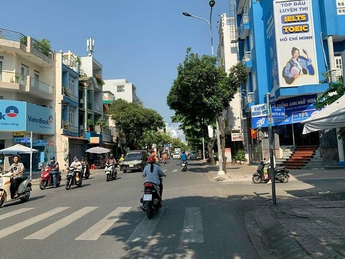 Bán nhà MTKD 2.5 lầu đường Trương Vĩnh Ký gần Lũy Bán Bích