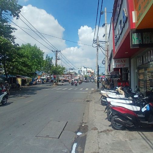 Cho Thuê Nhà Nguyễn Căn 409 Nơ Trang Long, (Ngay góc Nguyễn Xí), BT 