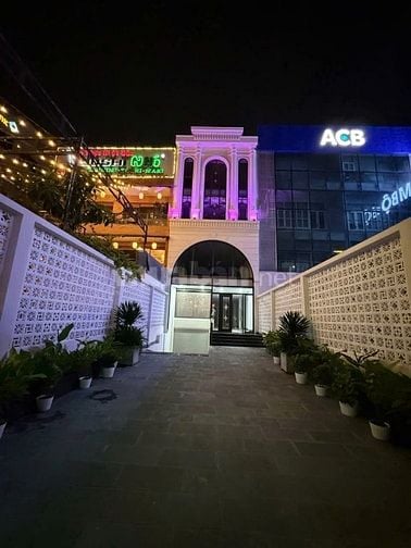Chính chủ cho thuê nhà mới xây mặt tiền Trần Não, Quận 2, hầm, 4 tầng