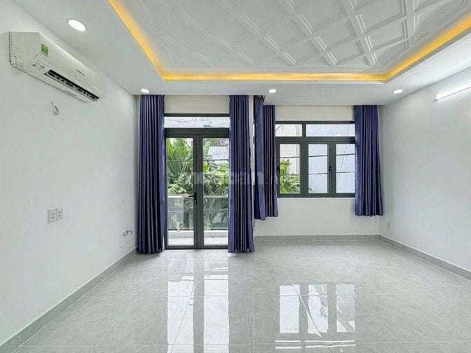Nhà Đẹp Ở Ngay. 4 Tầng (CN 50m2) Xe Hơi Ngủ Trong Nhà 