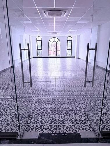 Chính chủ cho thuê nhà mới xây mặt tiền Trần Não, Quận 2, hầm, 4 tầng