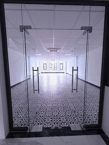 Chính chủ cho thuê nhà mới xây mặt tiền Trần Não, Quận 2, hầm, 4 tầng