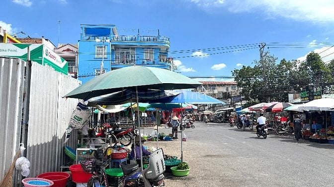 Bán nhà mặt tiền VIP đường Ngô Quyền, trục chính Chợ Bình Minh