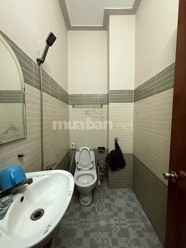 CHÍNH CHỦ HIỆP THÀNH  QUẬN 12 - HẺM 6M 100M2 - 3 TẦNG BTNHINHR 5 ĐỒNG 