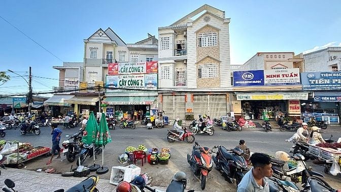 Bán nhà mặt tiền VIP đường Ngô Quyền, trục chính Chợ Bình Minh
