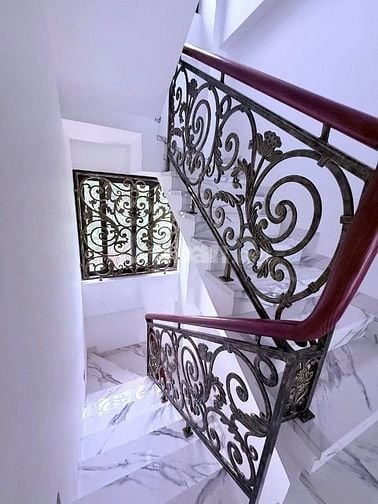 Chính chủ cho thuê nhà mới xây mặt tiền Trần Não, Quận 2, hầm, 4 tầng