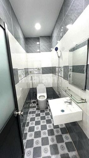 Cực hiếm !!! Nhà Trần Đình Trọng, Q11 – 2 lầu, 55m², giá chỉ 2.5 tỷ