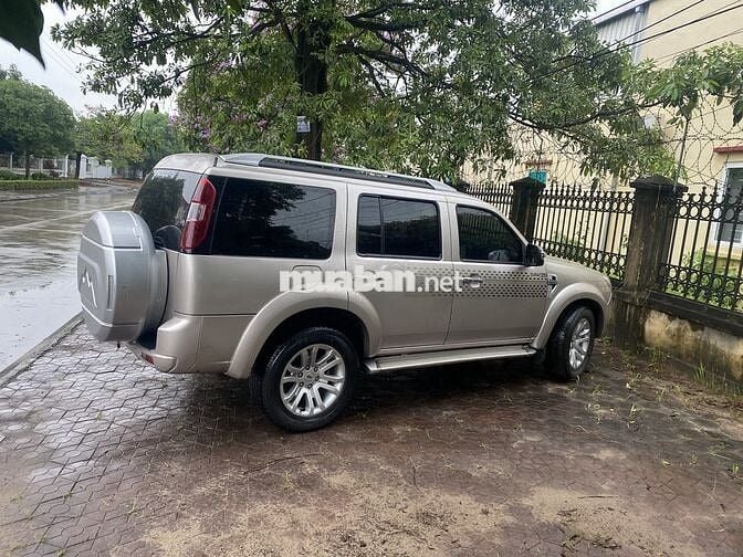 Ford Everest 2014 Limited 4x2 - 190000 km