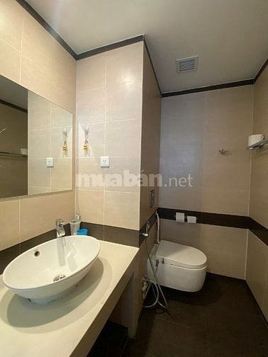 Chính chủ cho thuê căn hộ 4PN - 3WC tòa B Thăng Long Number 1