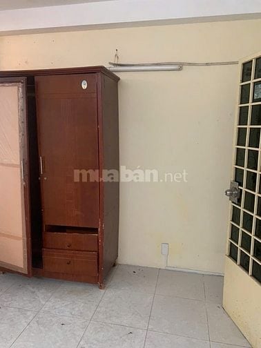 Cho thuê nguyên căn 3 lầu 3 phòng ngủ tại hẻm Trần Quang Diệu Quận 3