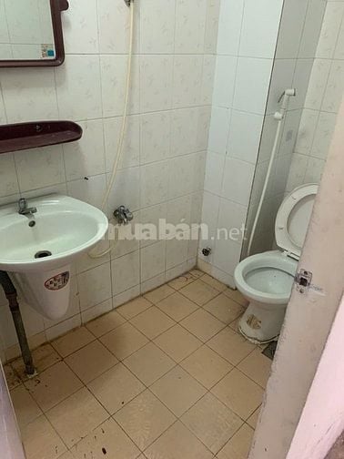 Cho thuê nguyên căn 3 lầu 3 phòng ngủ tại hẻm Trần Quang Diệu Quận 3