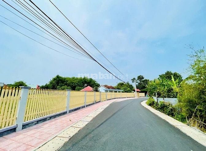 Lô đất VIP RẺ nhất khu vực Xã TÂN AN HỘI 180M2 GIÁ 750 TRIỆU Sổ Riêng