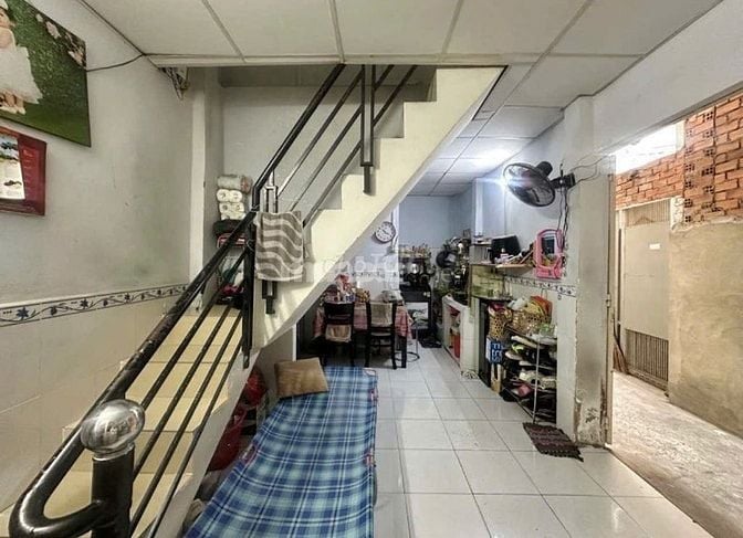 Bán nhà 114/2 Nguyễn Ngọc Nhựt, P.Tân Quý, Tân Phú, sát chợ Tân Hương