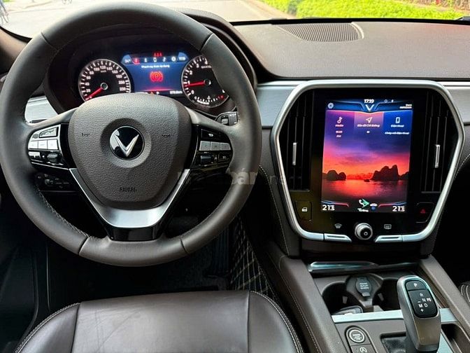 Lux SA 2.0 Premium sx 12/2020 sơn zin đến 99% quá mới.