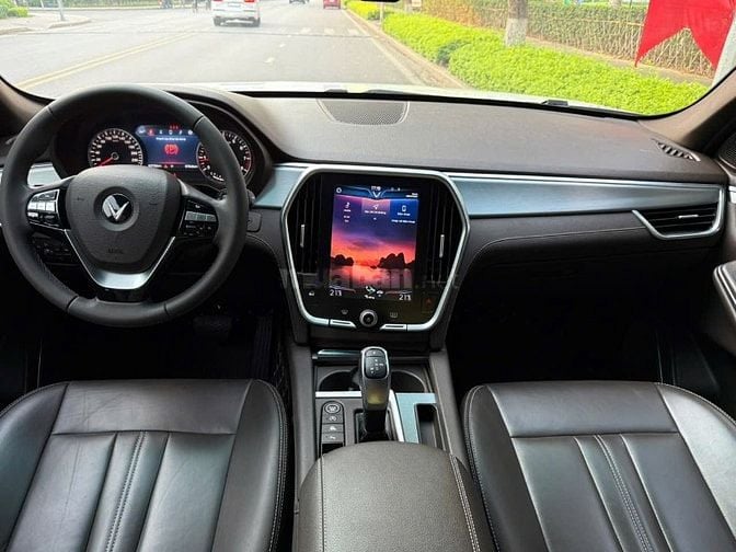 Lux SA 2.0 Premium sx 12/2020 sơn zin đến 99% quá mới.