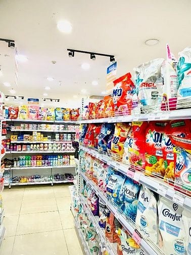 TUYỂN GẤP NHÂN VIÊN BÁN HÀNG, PHỤ KHO VÀ CÁC VỊ TRÍ KHÁC TẠI HÓC MÔN 